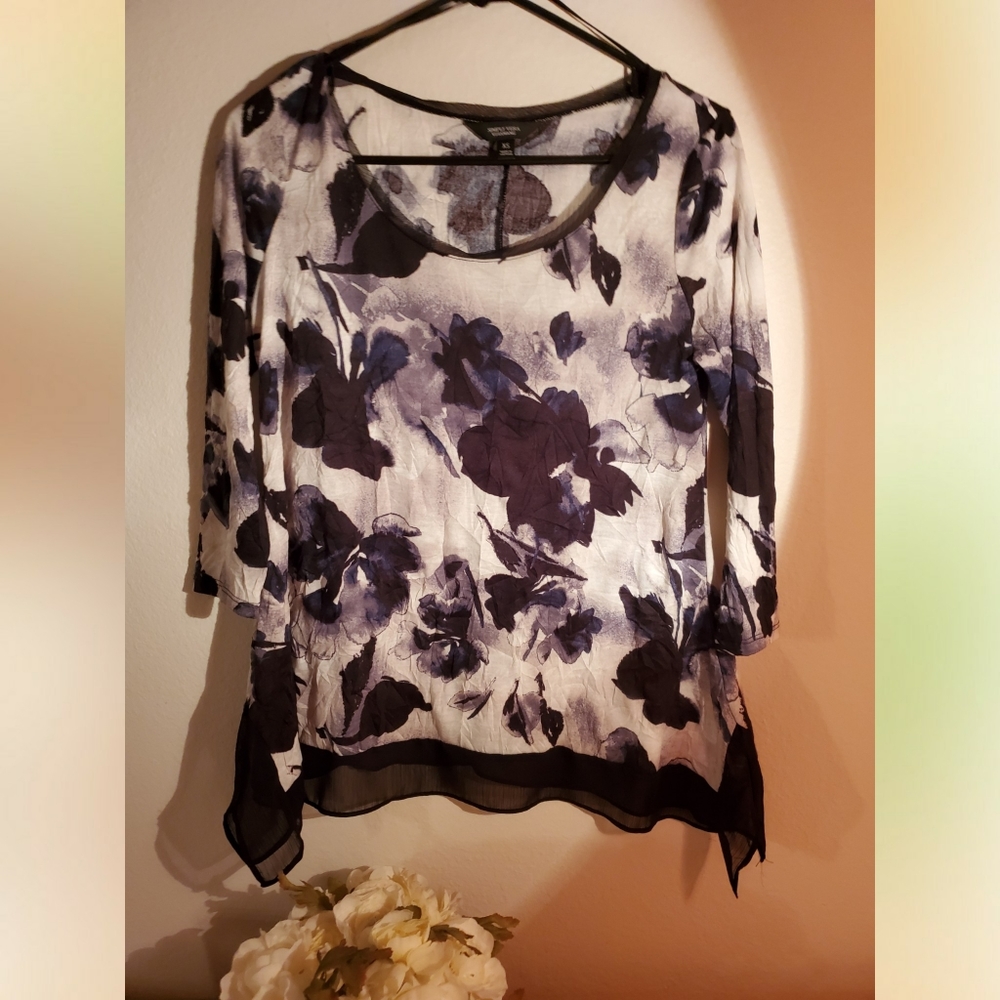 NWOT beautiful blouse